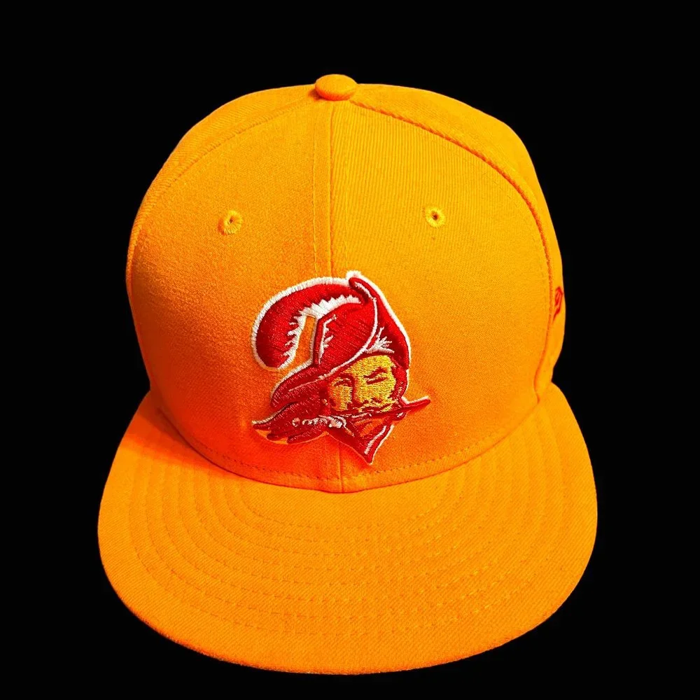 New Era | Tampa Bay Bucs Hat - Picture 1 of 4